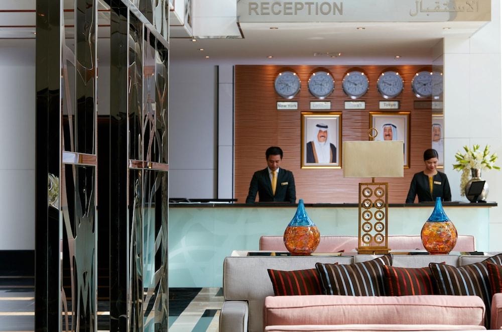 ミレニアム ホテル ＆ コンベンション センター クウェート エクステリア 写真 Reception at the Jumeirah Beach Hotel