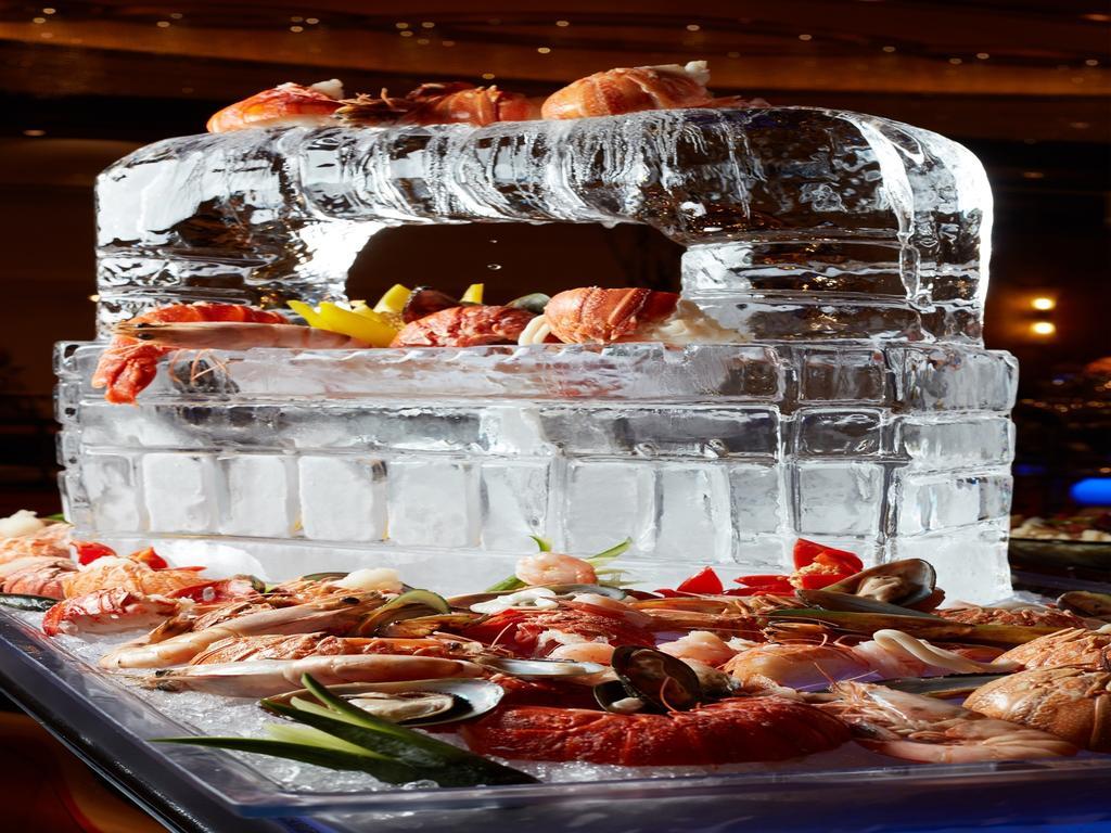 ミレニアム ホテル ＆ コンベンション センター クウェート エクステリア 写真 Seafood on ice
